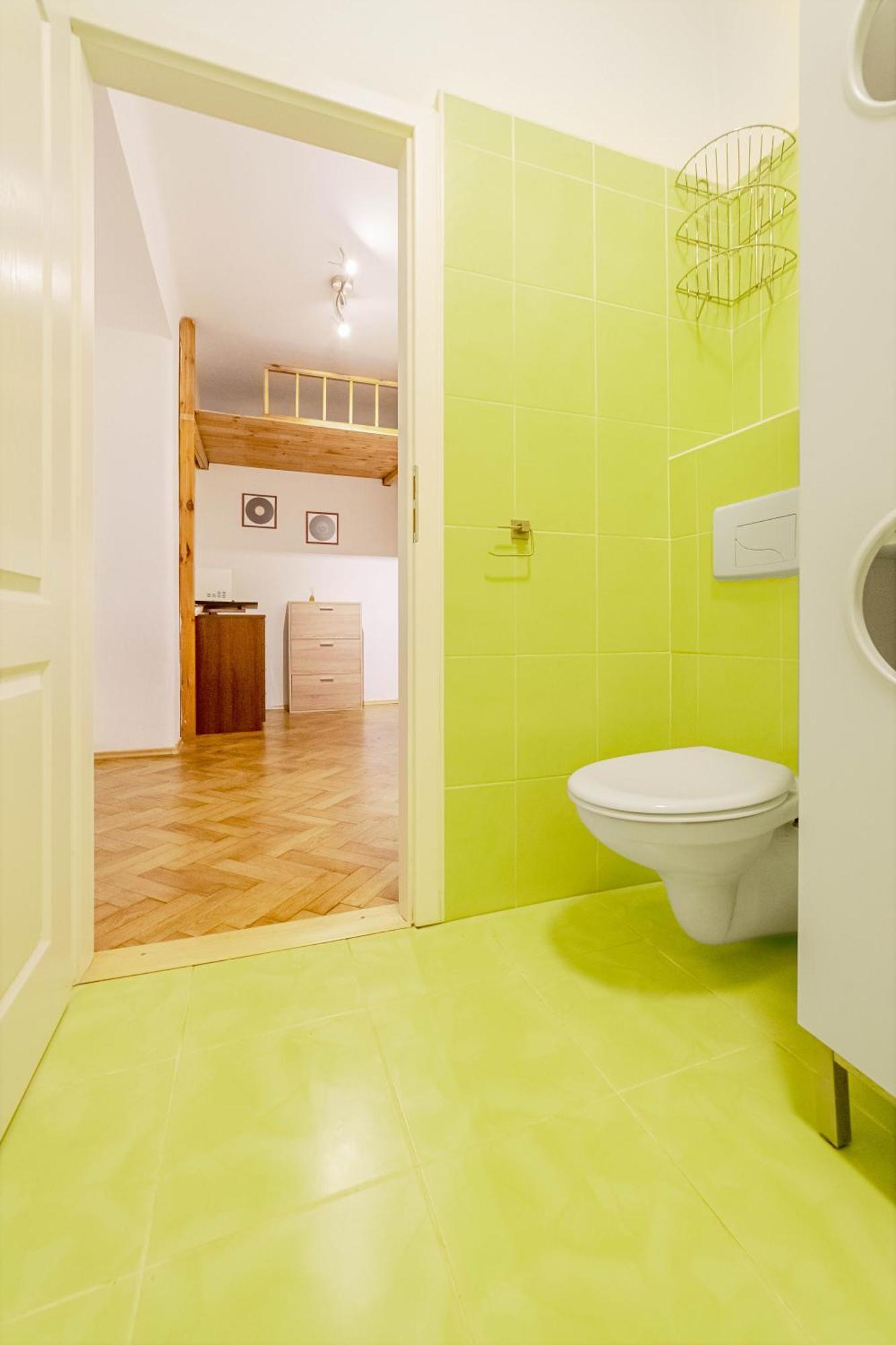 Spacious Central Budget-friendly By Rentez Prague